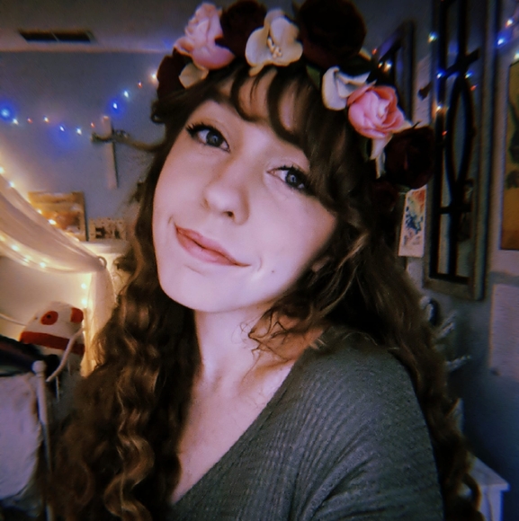 Meet your Posher, Mackenzie - Picture 1 of 1